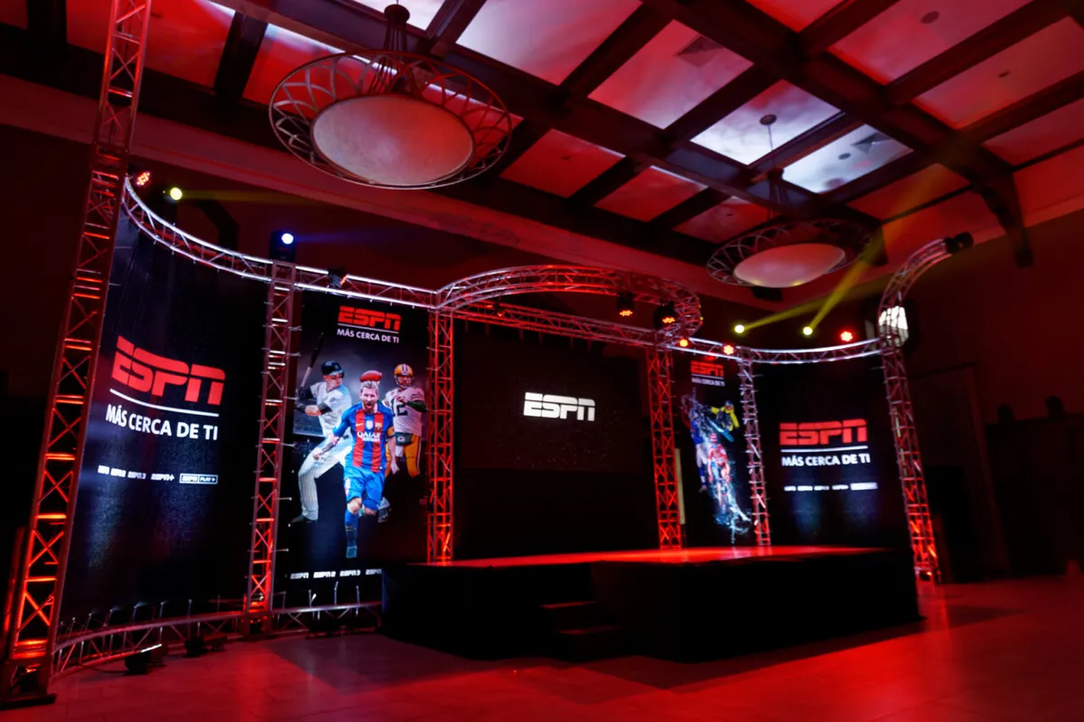 Producción integral para UpFront ESPN en Cayalá, Guatemala
