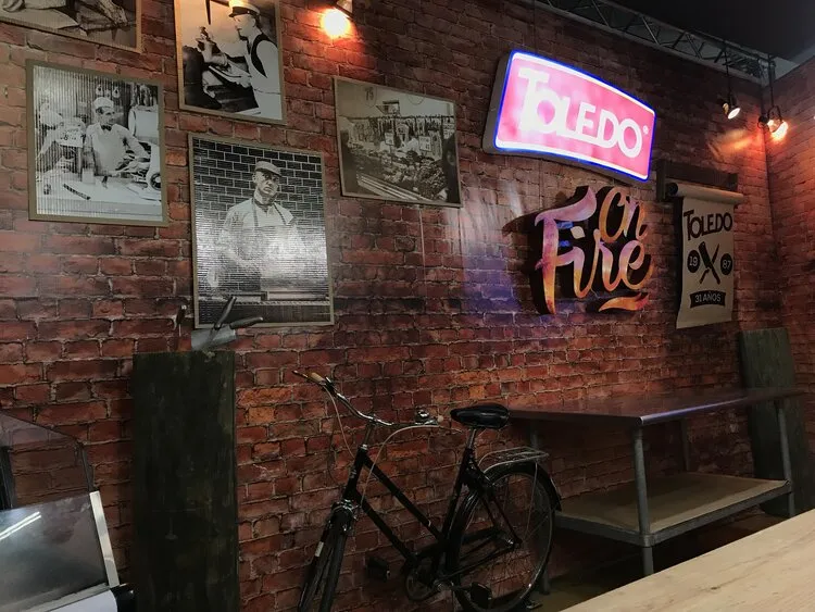 Stand experiencial Toledo OnFire Guatemala